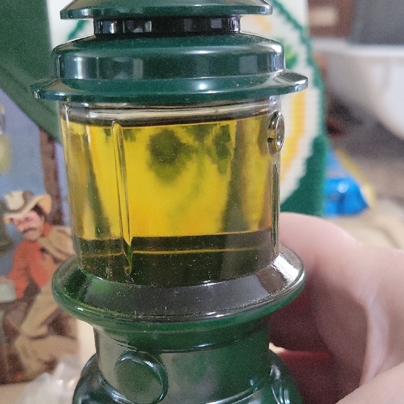 AVON- Coleman Lantern Wild Country Col. - Picture 5 of 8